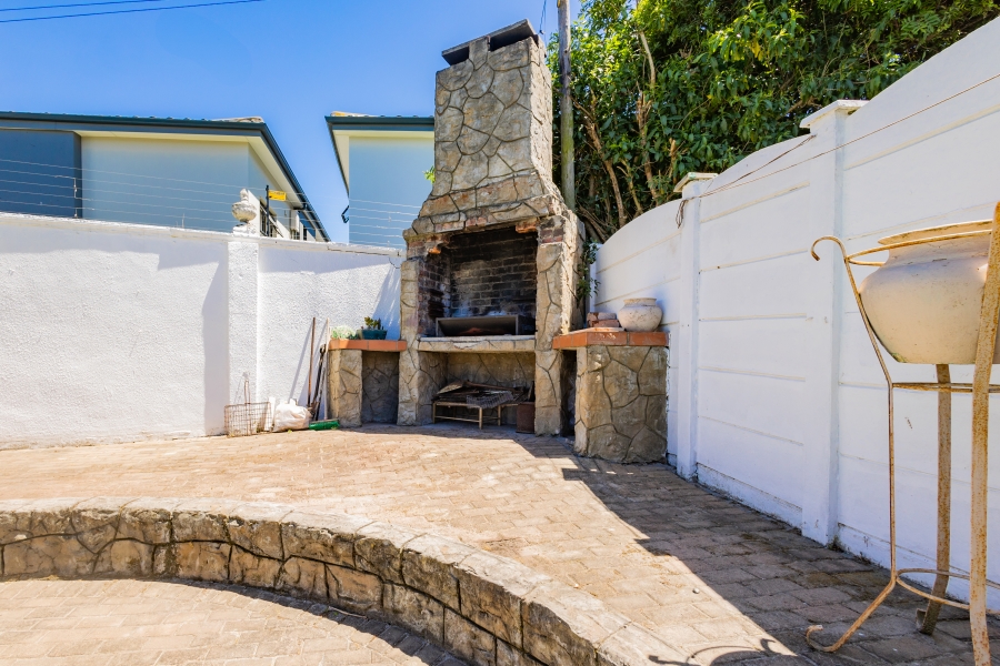 7 Bedroom Property for Sale in Protea Heights Western Cape